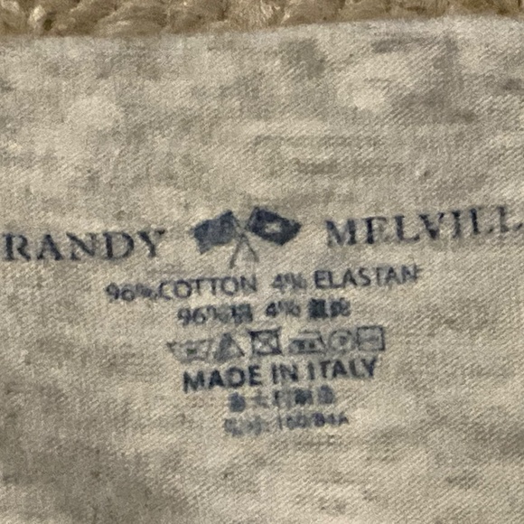 Brandy Melville / Light Grey Top - Picture 3 of 3